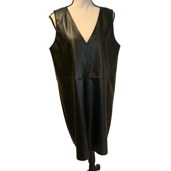 Evereve Elodie Shift Dress faux leather - Picture 3 of 12